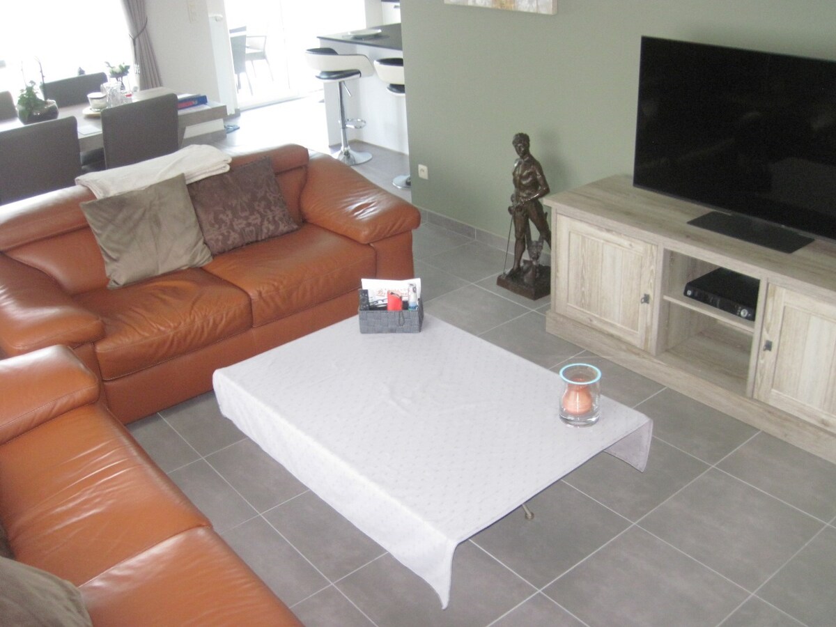 Tijdloos wonen in hartje Semmerzake. 