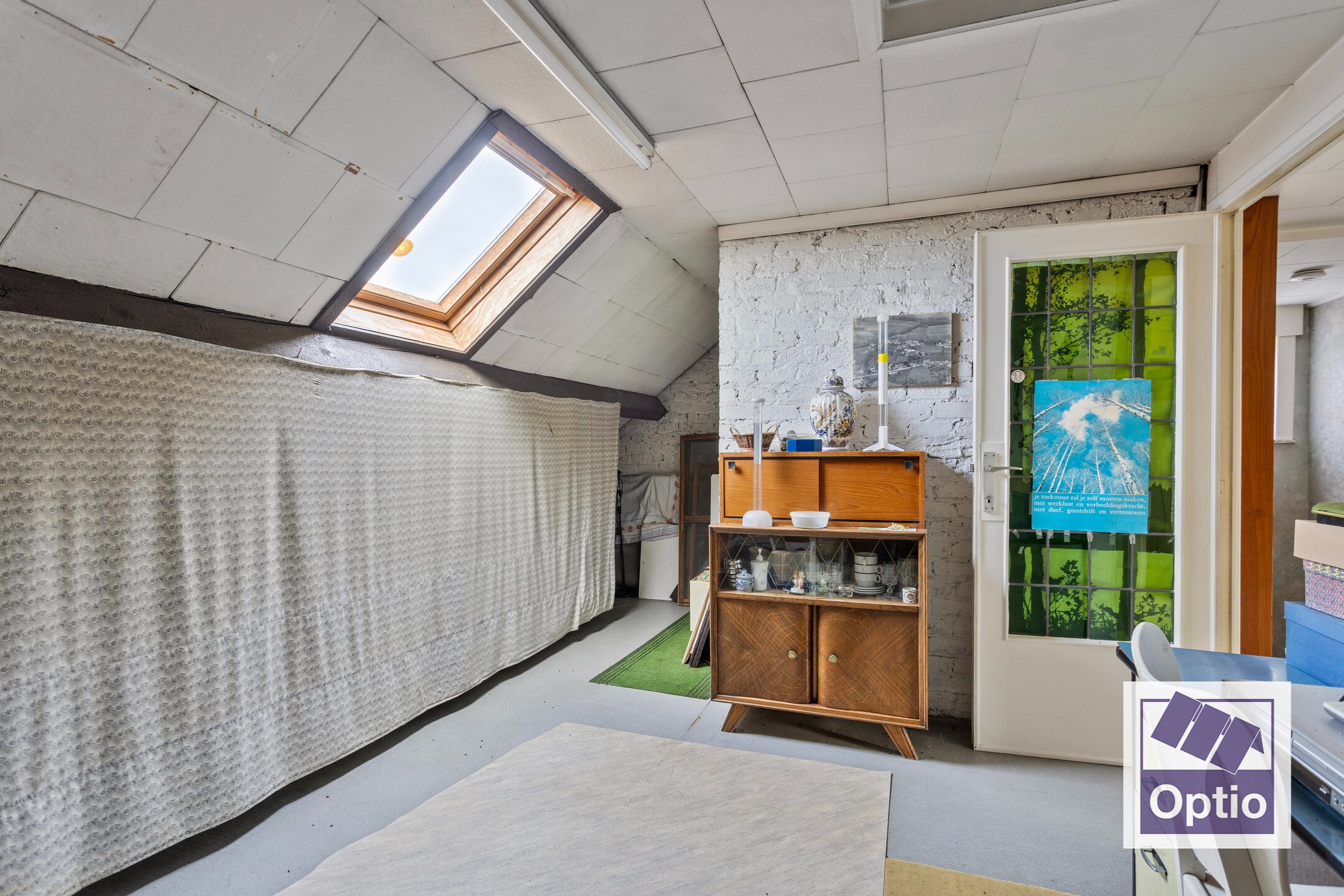 Woning met 5 slaapkamers en grote tuin. 