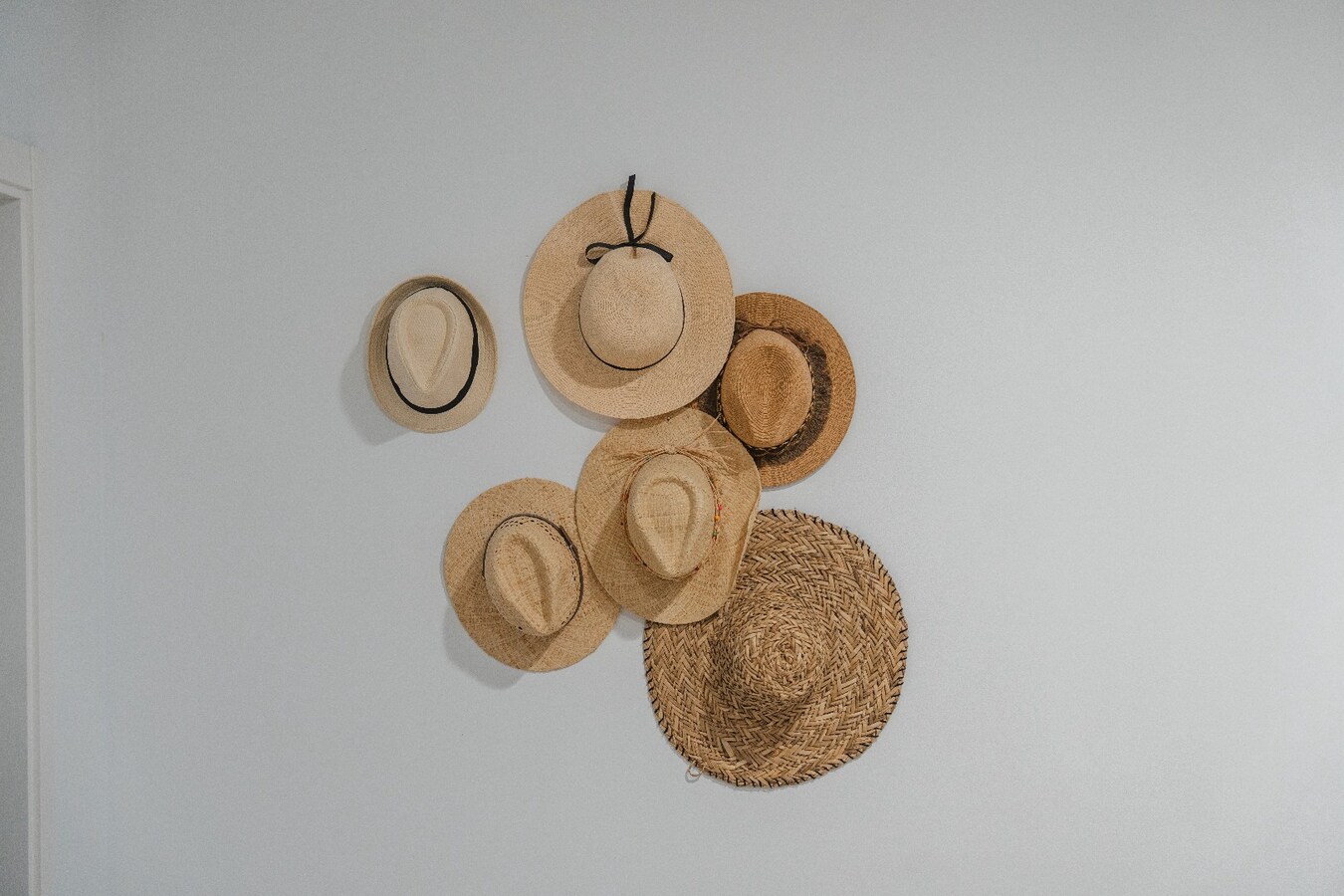 Deze uitzonderlijke villa biedt een unieke combinatie van luxe, volledige privacy en een prachtige zuidoriëntatie in het gegeerde Solpark. 