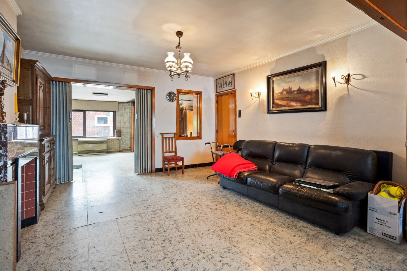 Ruime woning met loods op 882 m² 