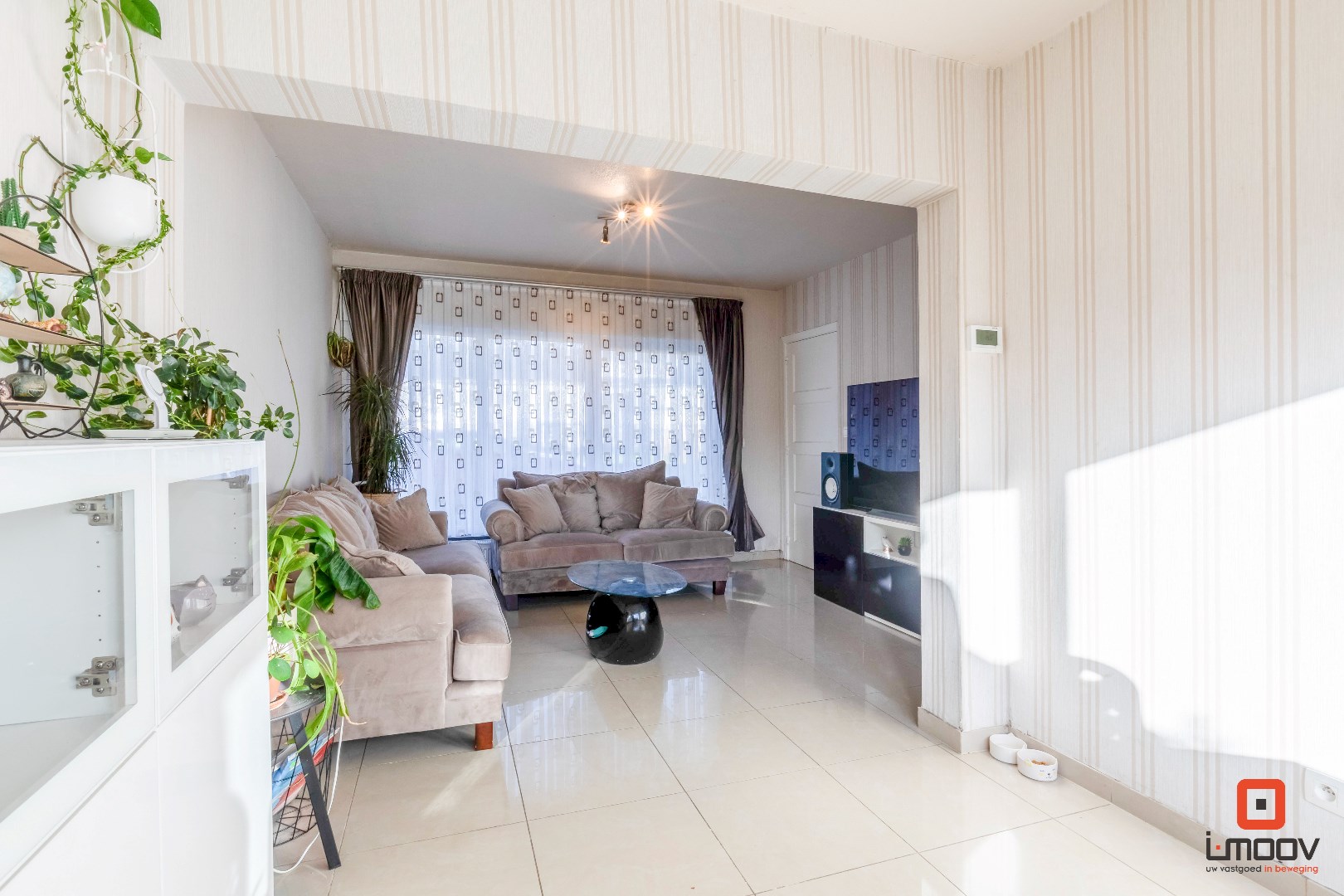 Starters woning met zonnige tuin! 