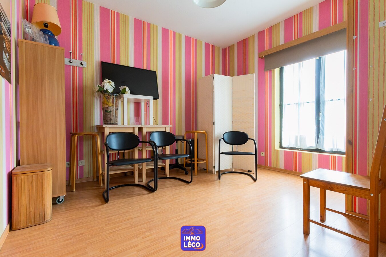 Villa érigée sur 1407m² avec profession libérale, TOP SECTEUR "LA CABOCHERIE" ! 