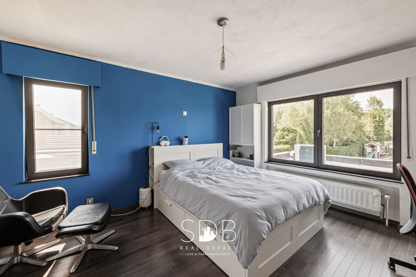 Prachtige hedendaagse villa met gezinstuin en zwembad op 1.387m² 