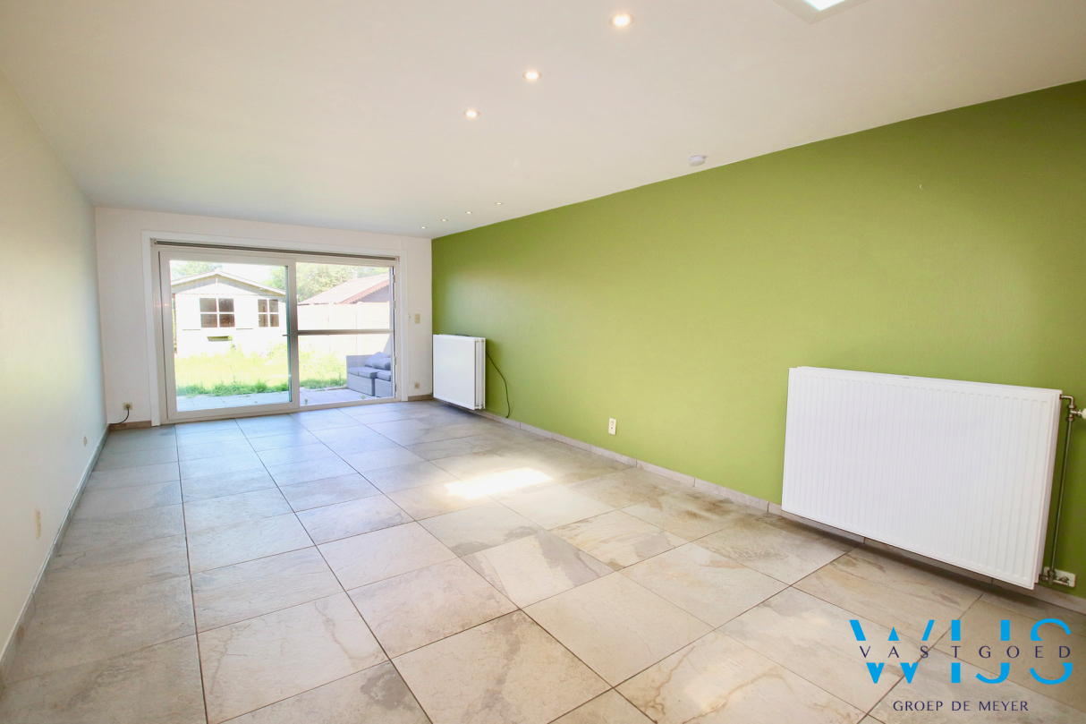 Instapklare en leuke gezinswoning in hartje EEKLO ! 