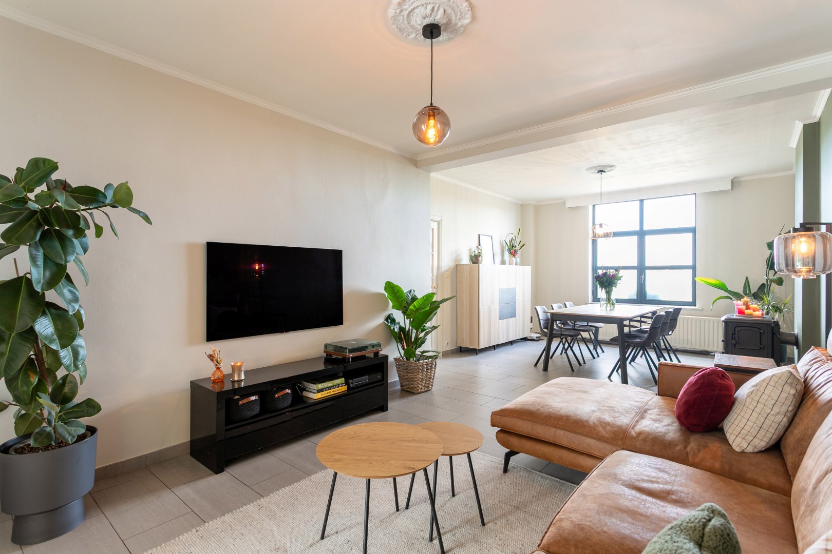 Instapklare driegevelwoning met 3 slpk te Lembeek 