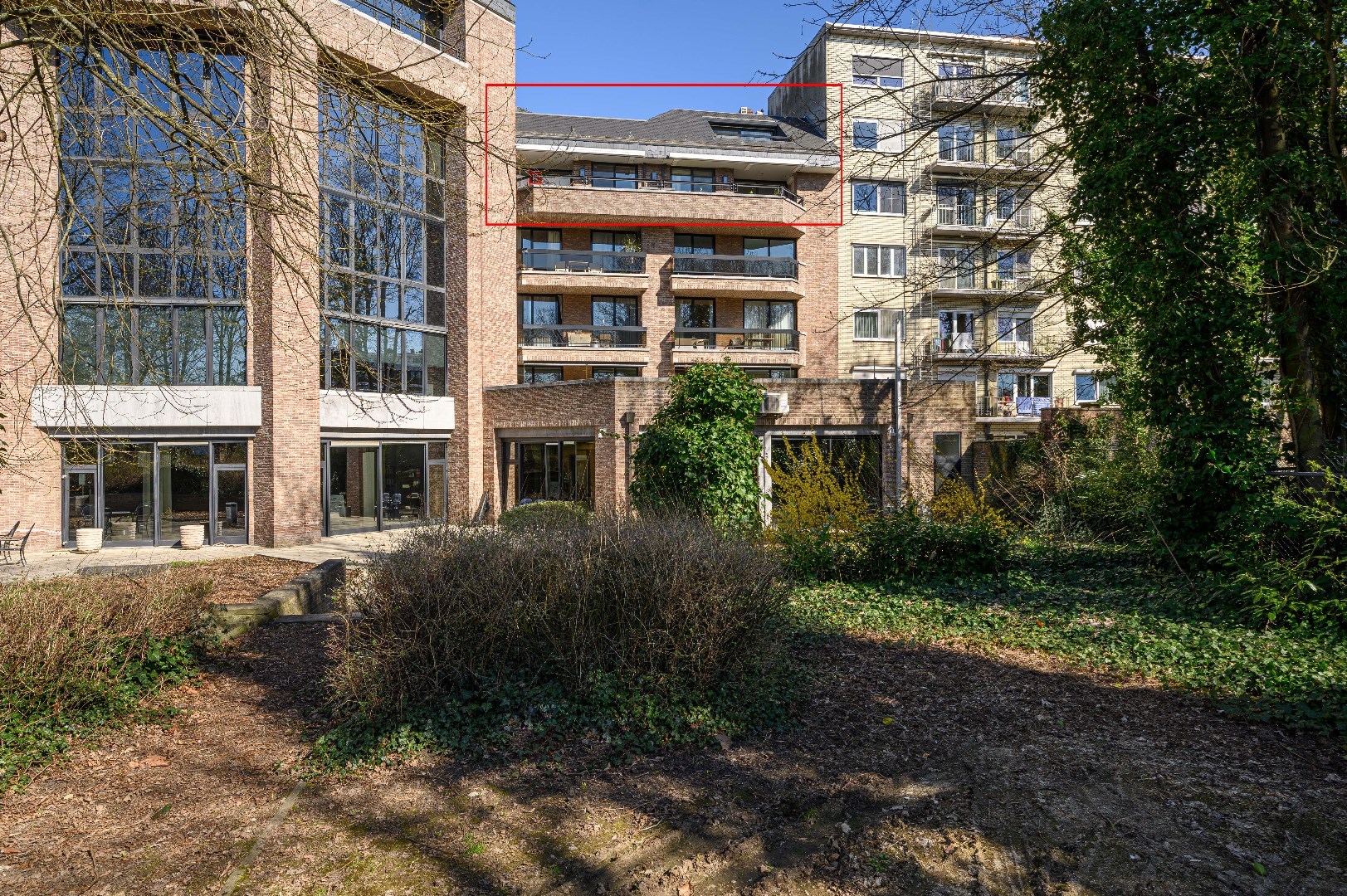  Luxueus penthouse van 253m²