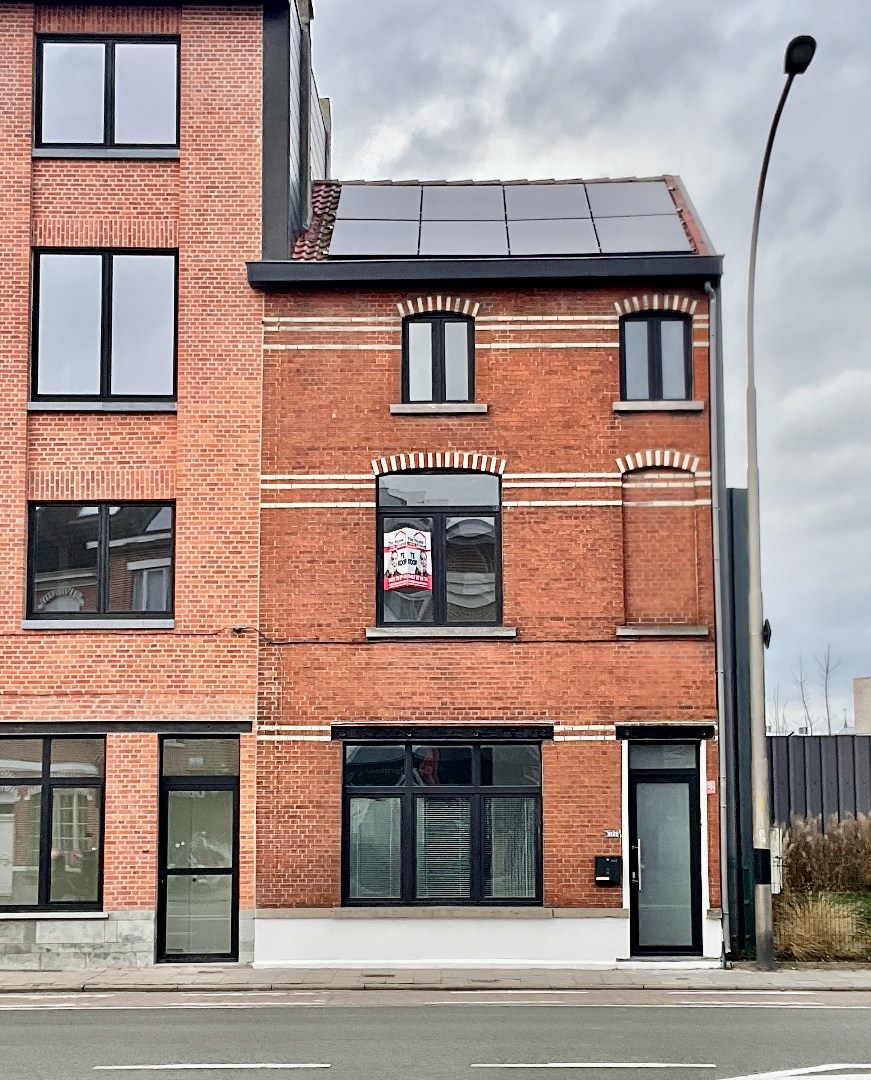 Gerenoveerde woning met 4 slaapkamers 