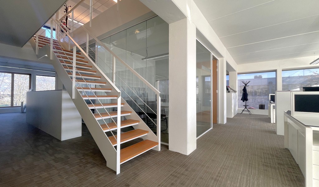 Volledig uitgeruste kantoren te huur langs E313 te Wommelgem