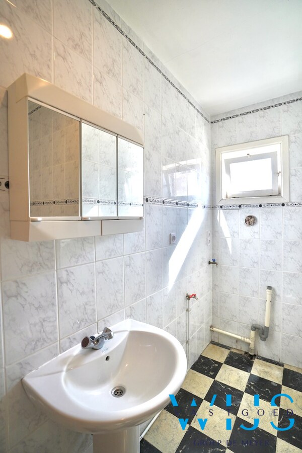 Open bebouwing op ruim perceel van 892m² te Ertvelde ! 