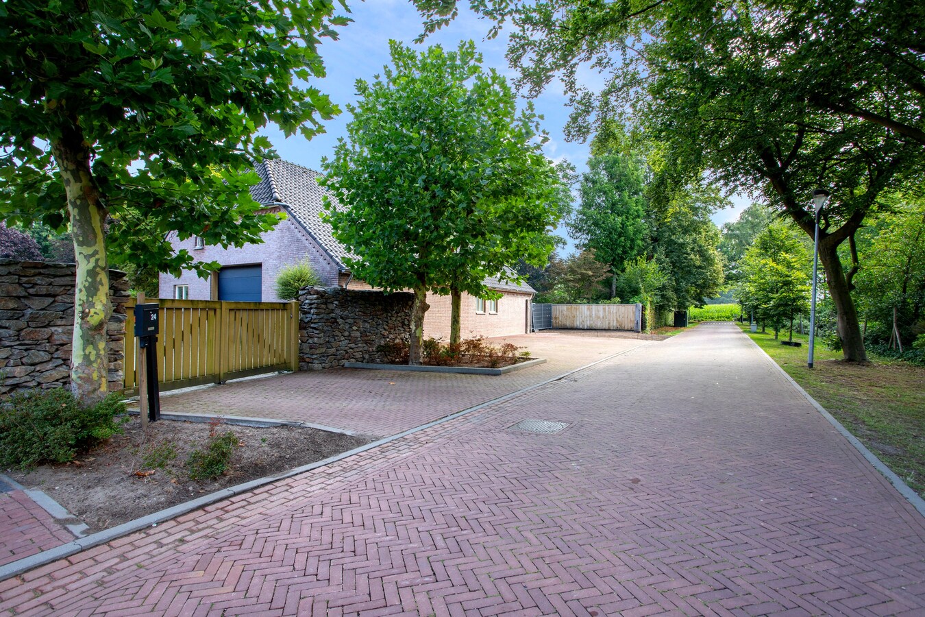 Unieke casco woning aan de Rosheuvel in Eersel – Bouw jouw droomhuis op toplocatie 