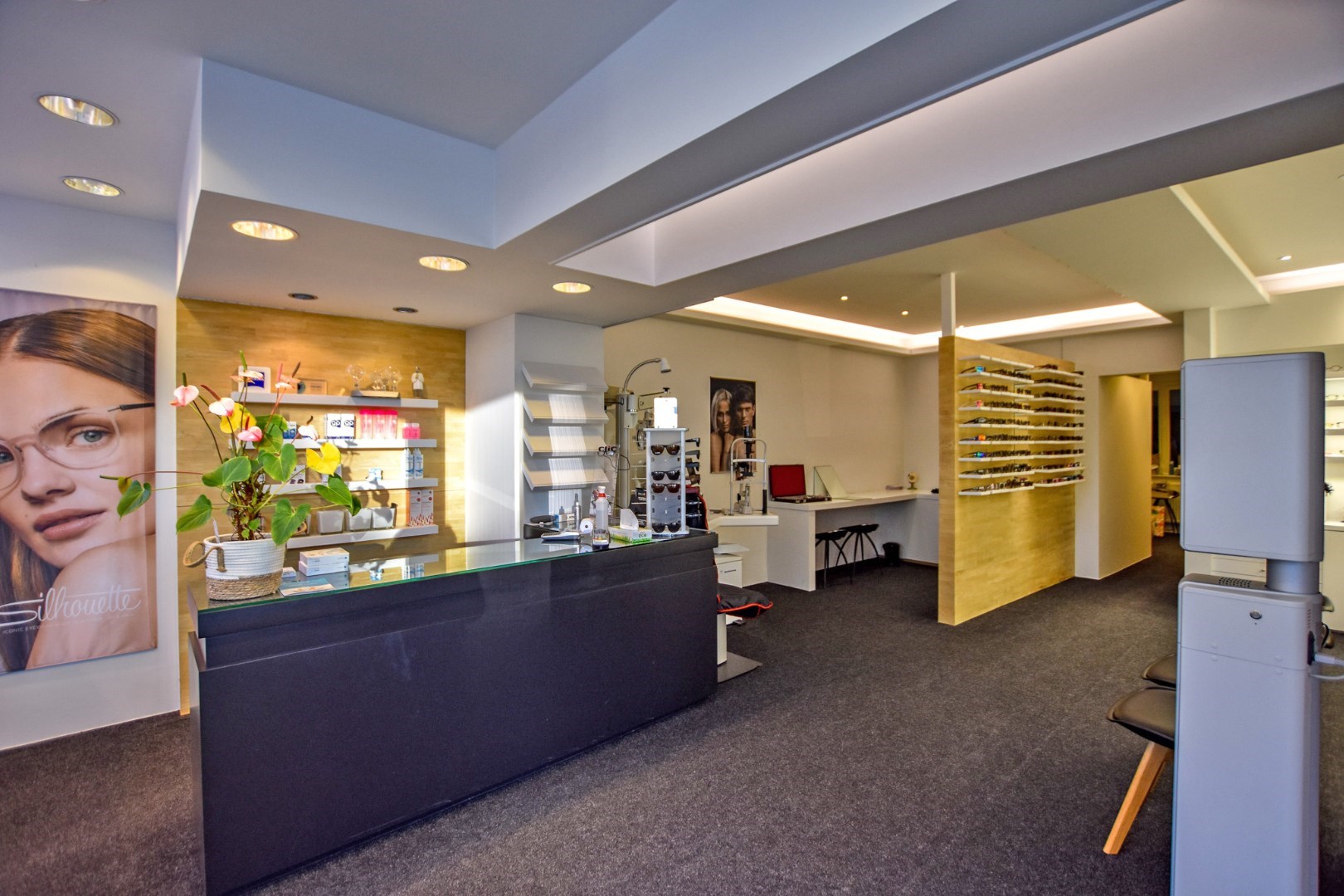 Te renoveren appartementsgebouw op 300m van de zee te Koksijde. 