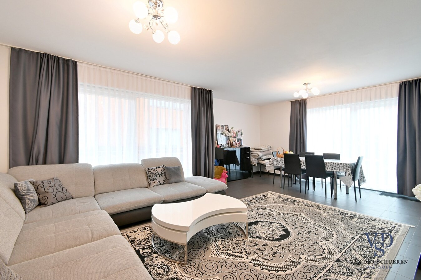 3 slpk-appartement (+ terras + kelder + garage). 