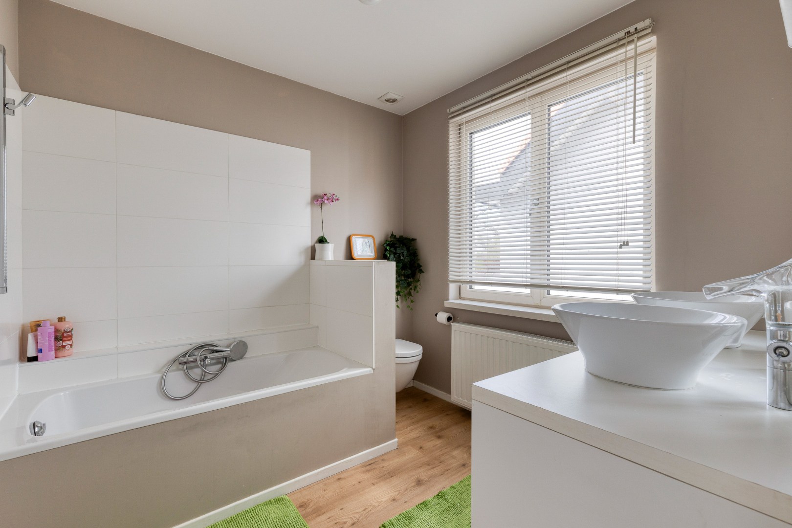 Gerenoveerde halfopen woning met 3 slaapkamers en tuin – 1651 LOT (BEERSEL) 