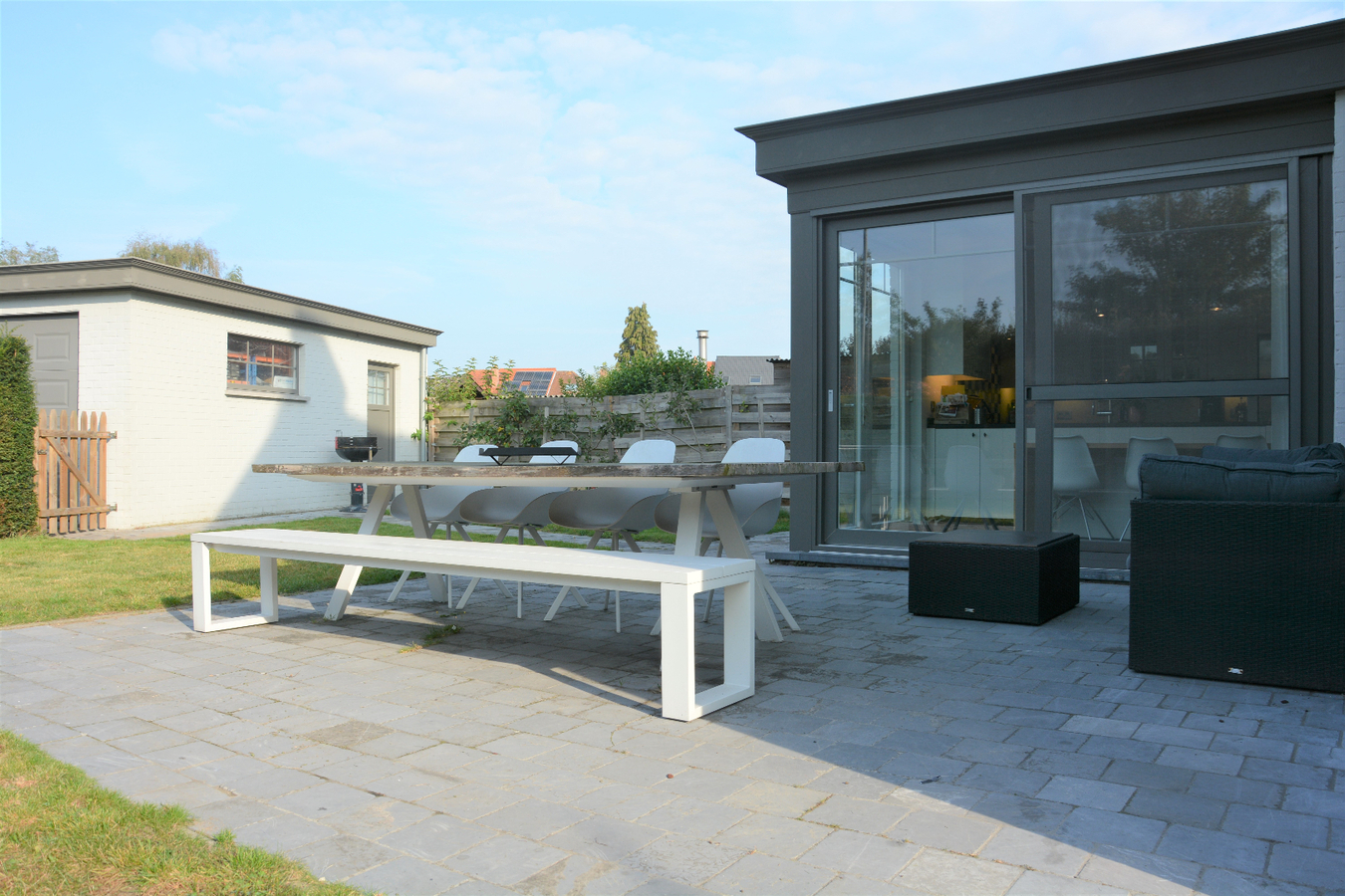 Sublieme gerenoveerde hoekwoning op rustige ligging 