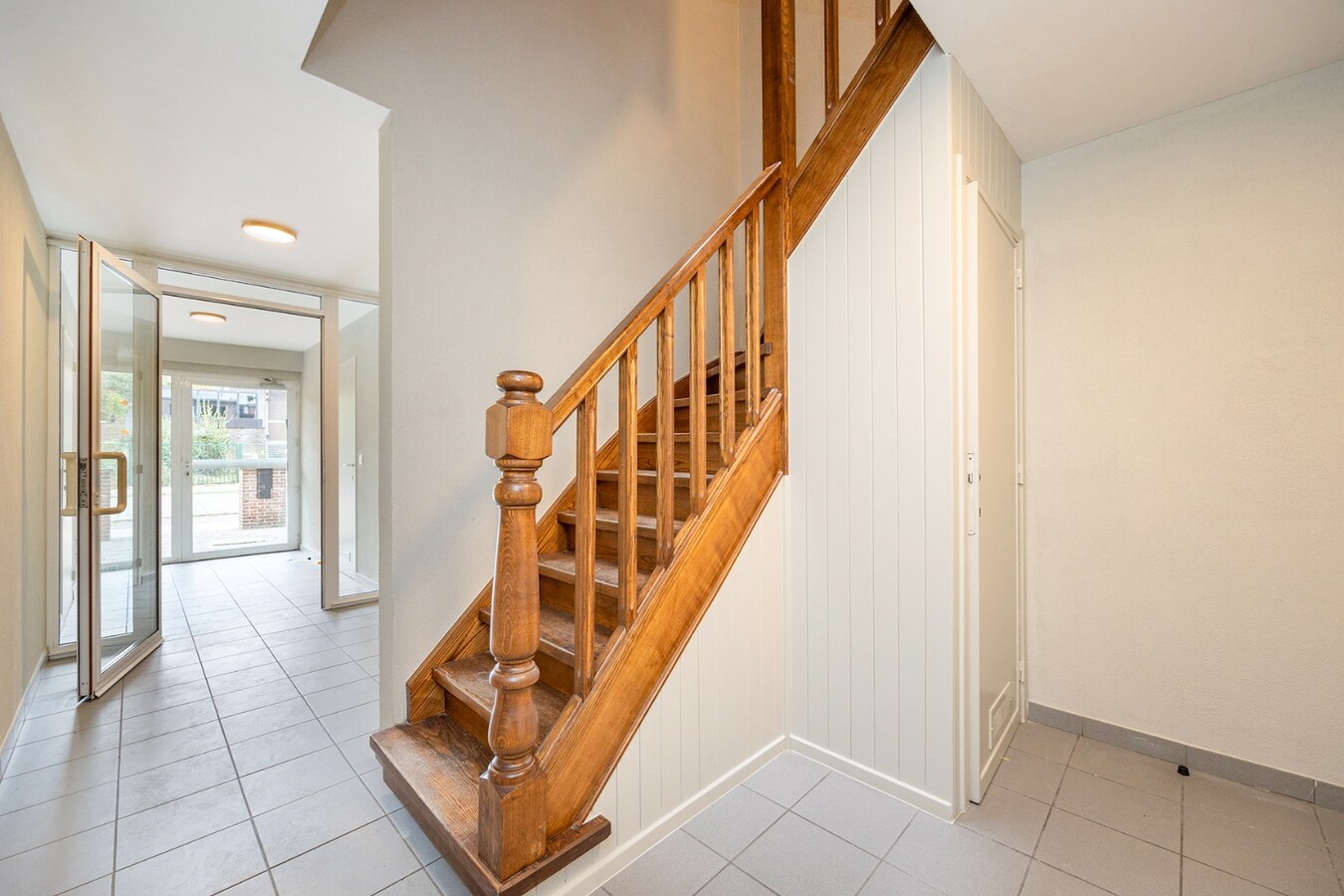 Luxueus gerenoveerd appartement met 2 slaapkamers 