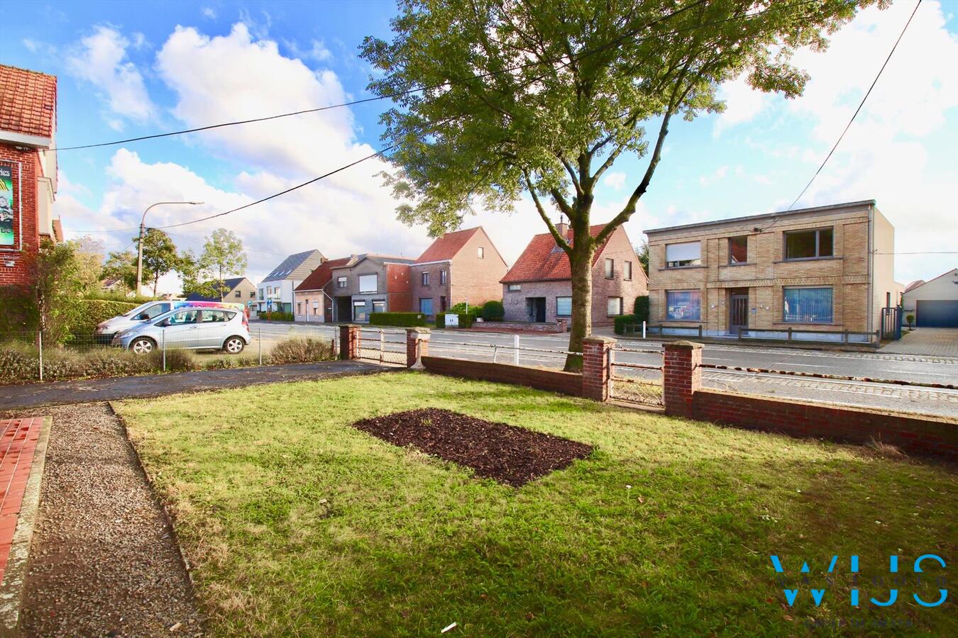 Te renoveren woonhuis op een mooi perceel van 870m² te ERTVELDE! 