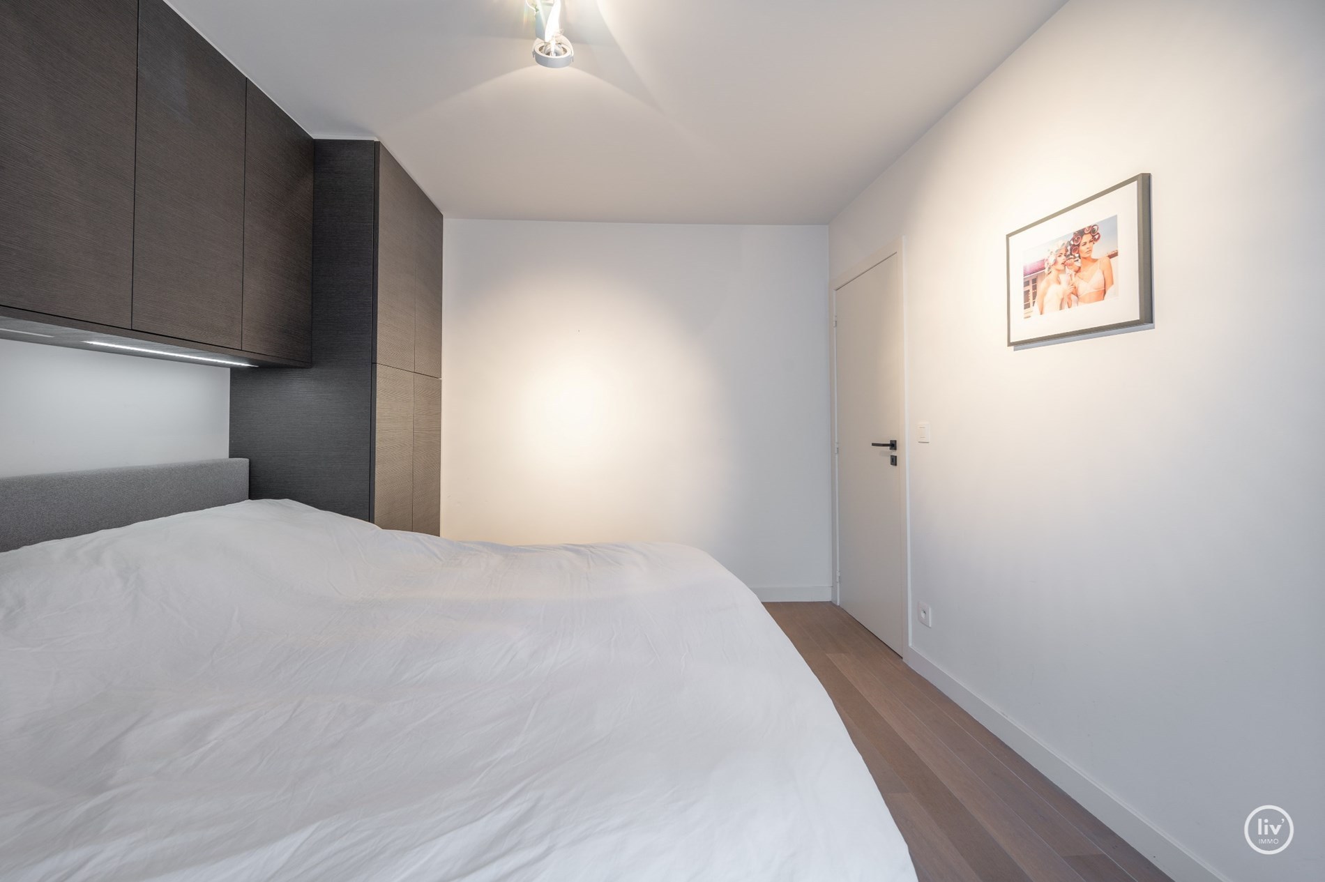 Appartement prêt à emménager avec 3 chambres dans un emplacement de premier choix près de la place Rubens et de la plage. Possibilité d'acheter un parking au rez-de-chaussée de la résidence. 