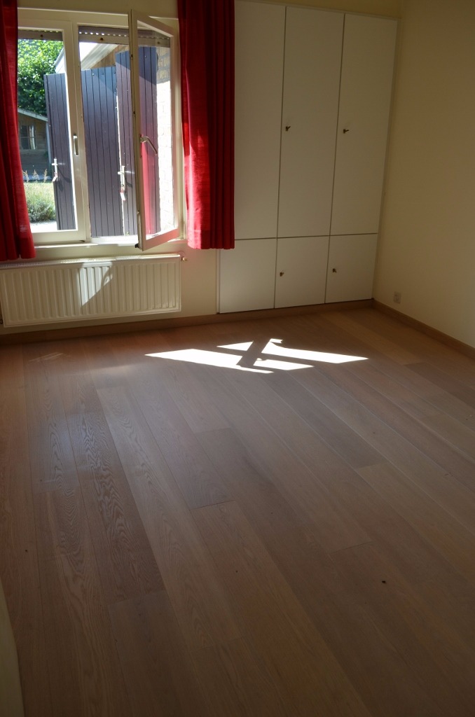 Bungalow met 3 slpks,  garages en tuin te Maldegem 