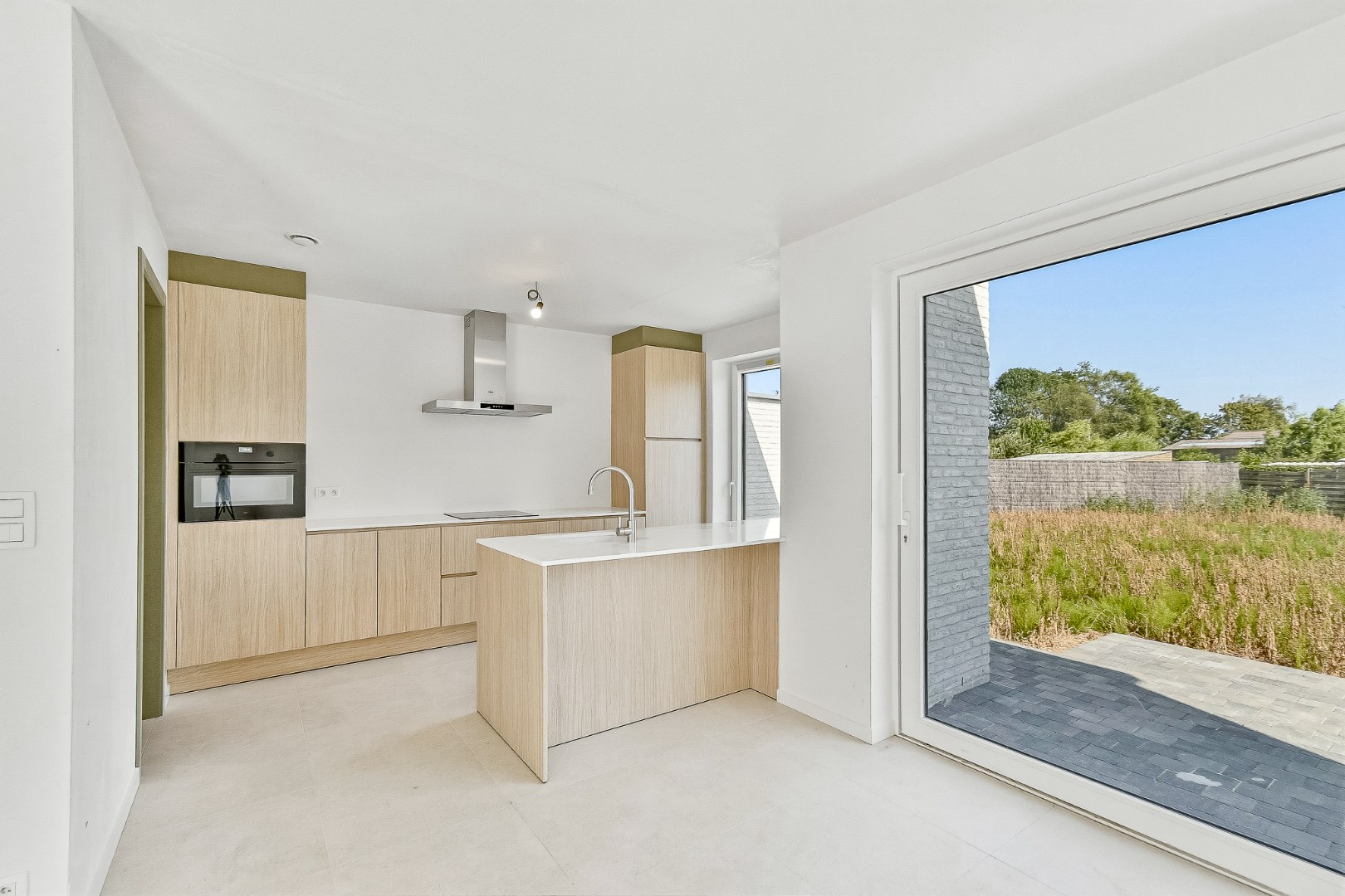 Gezinswoning met drie slaapkamers op goeie locatie 