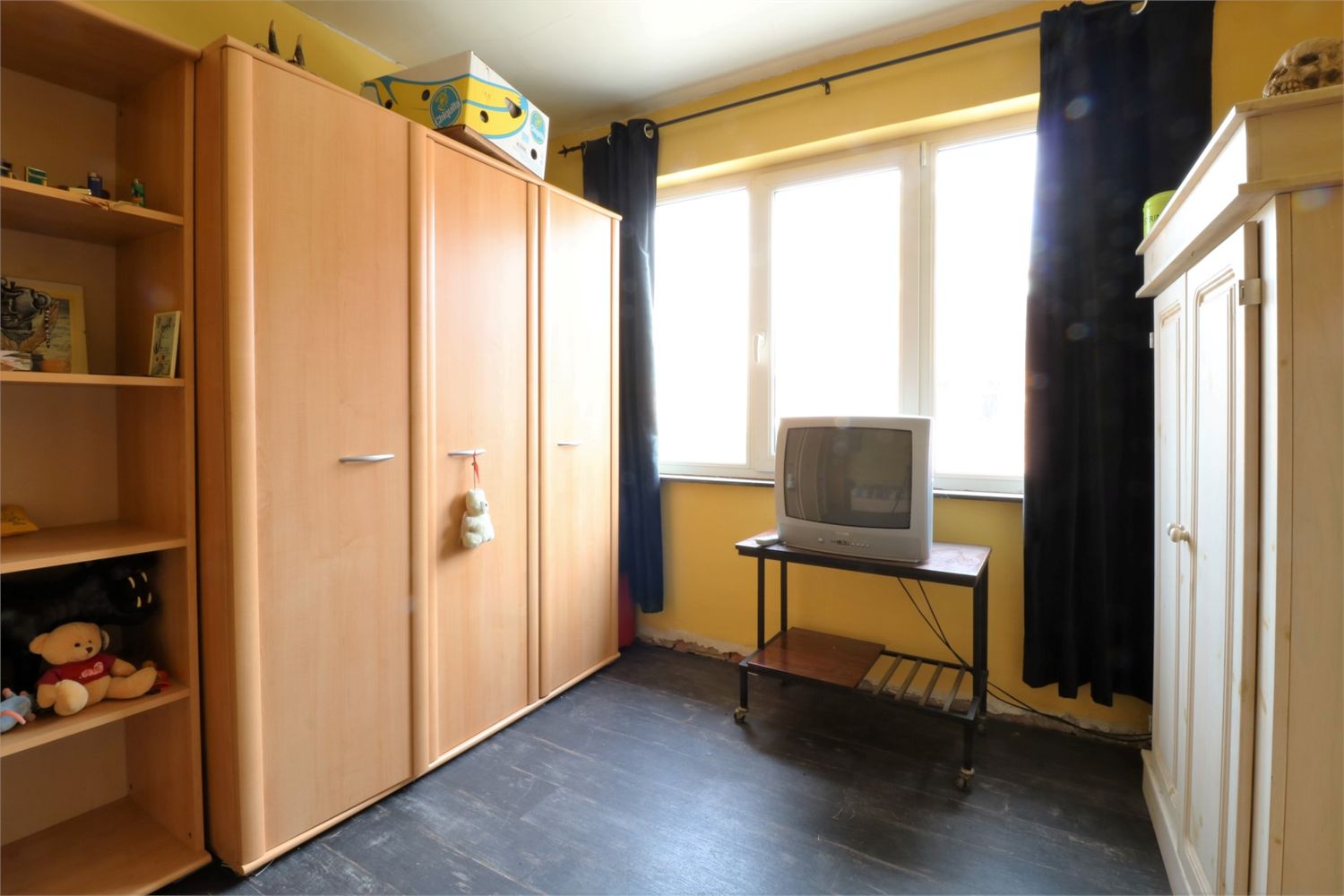 Te renoveren woning met veel mogelijkheden 