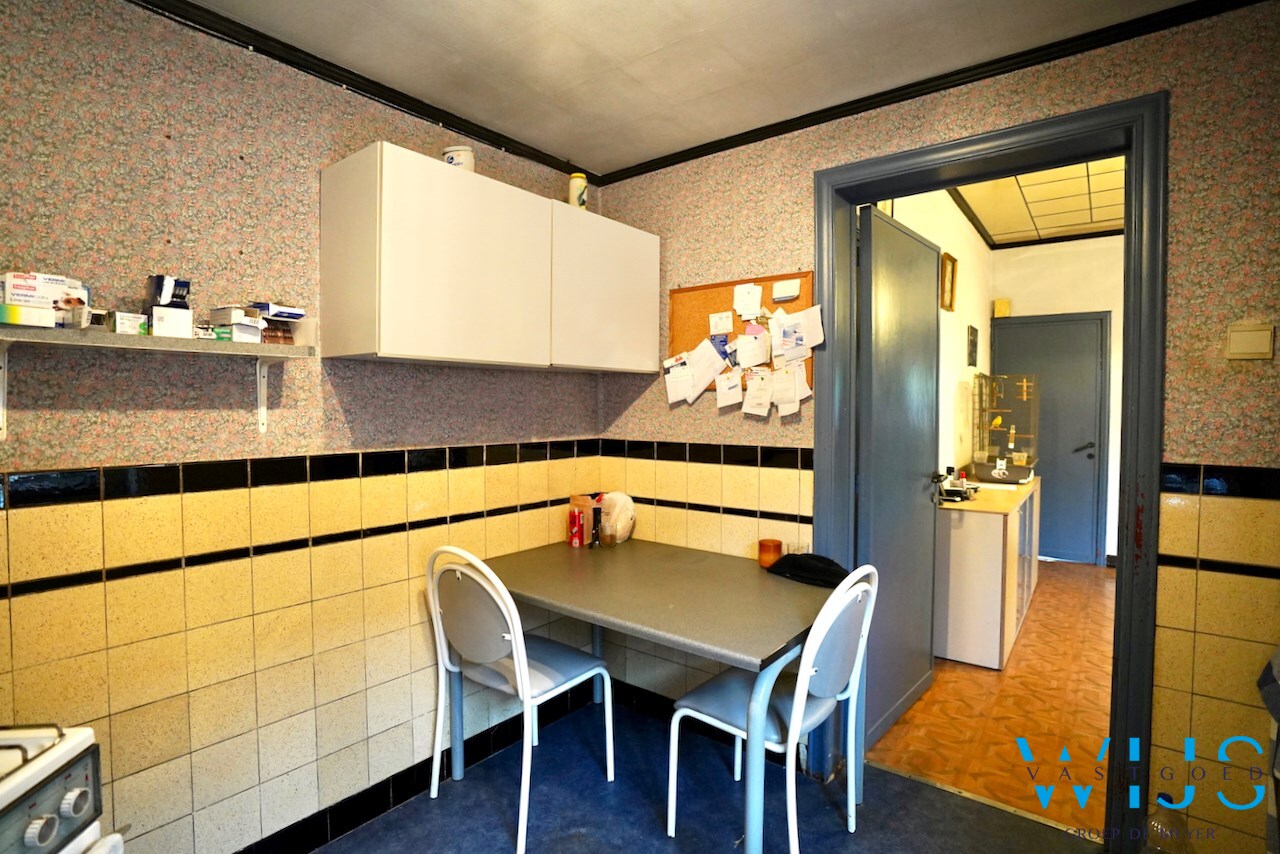 Te renoveren karaktervolle gezinswoning te Eeklo ! 