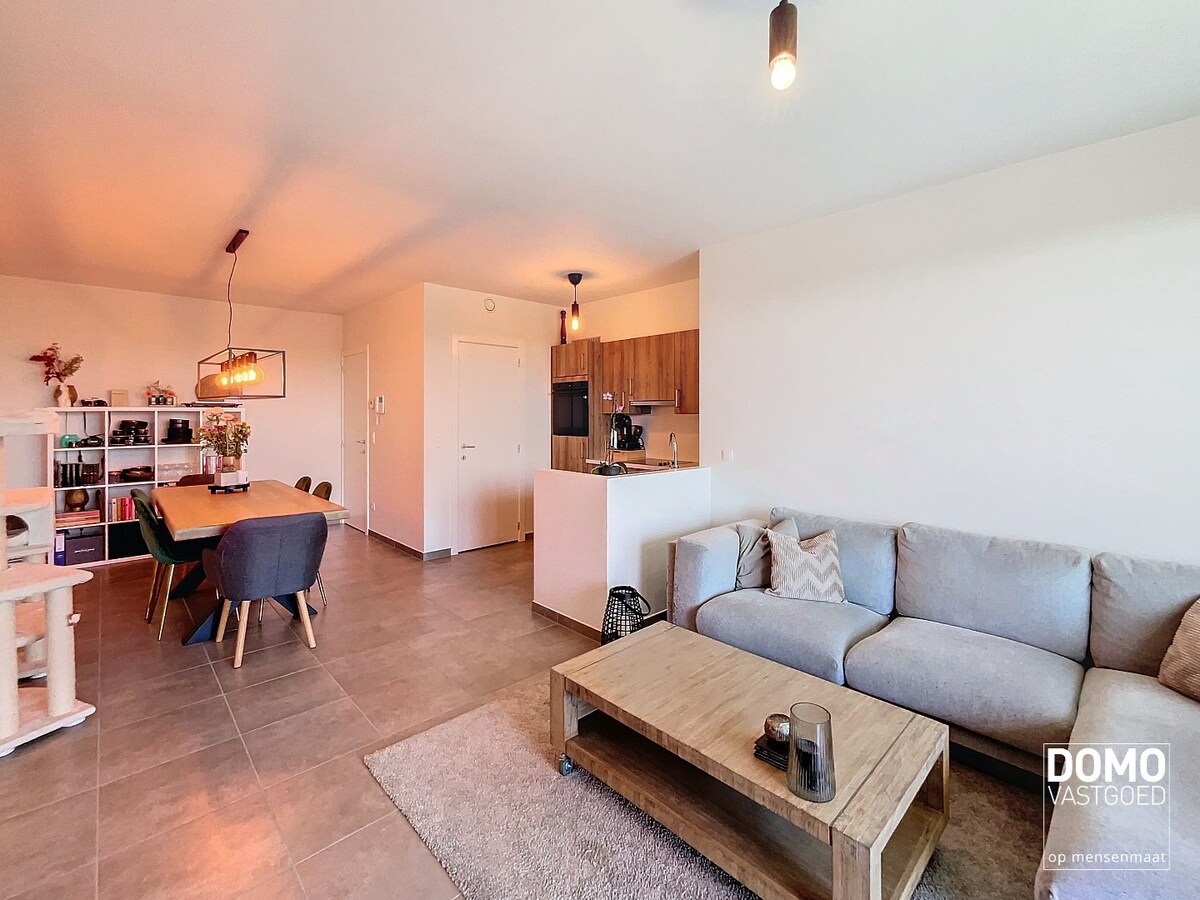 Appartement met autostaanplaats en 2 slaapkamers te Hasselt - Energielabel A 