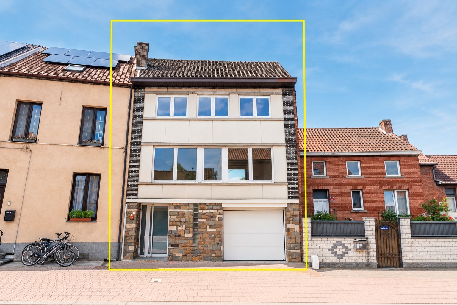 Instapklare woning (EPC:B) met 3 slpk, tuin en garage 