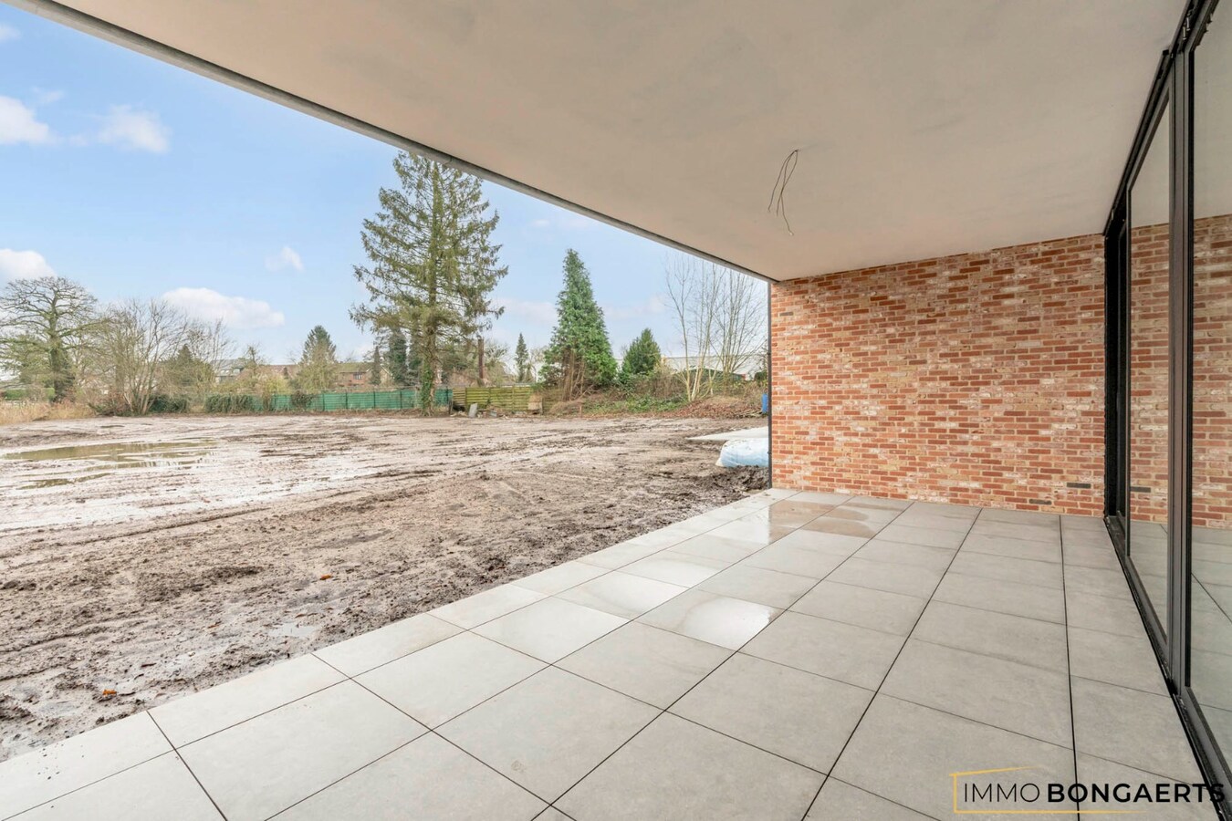 Gelijkvloers nieuwbouwappartement met 3 slaapkamers 