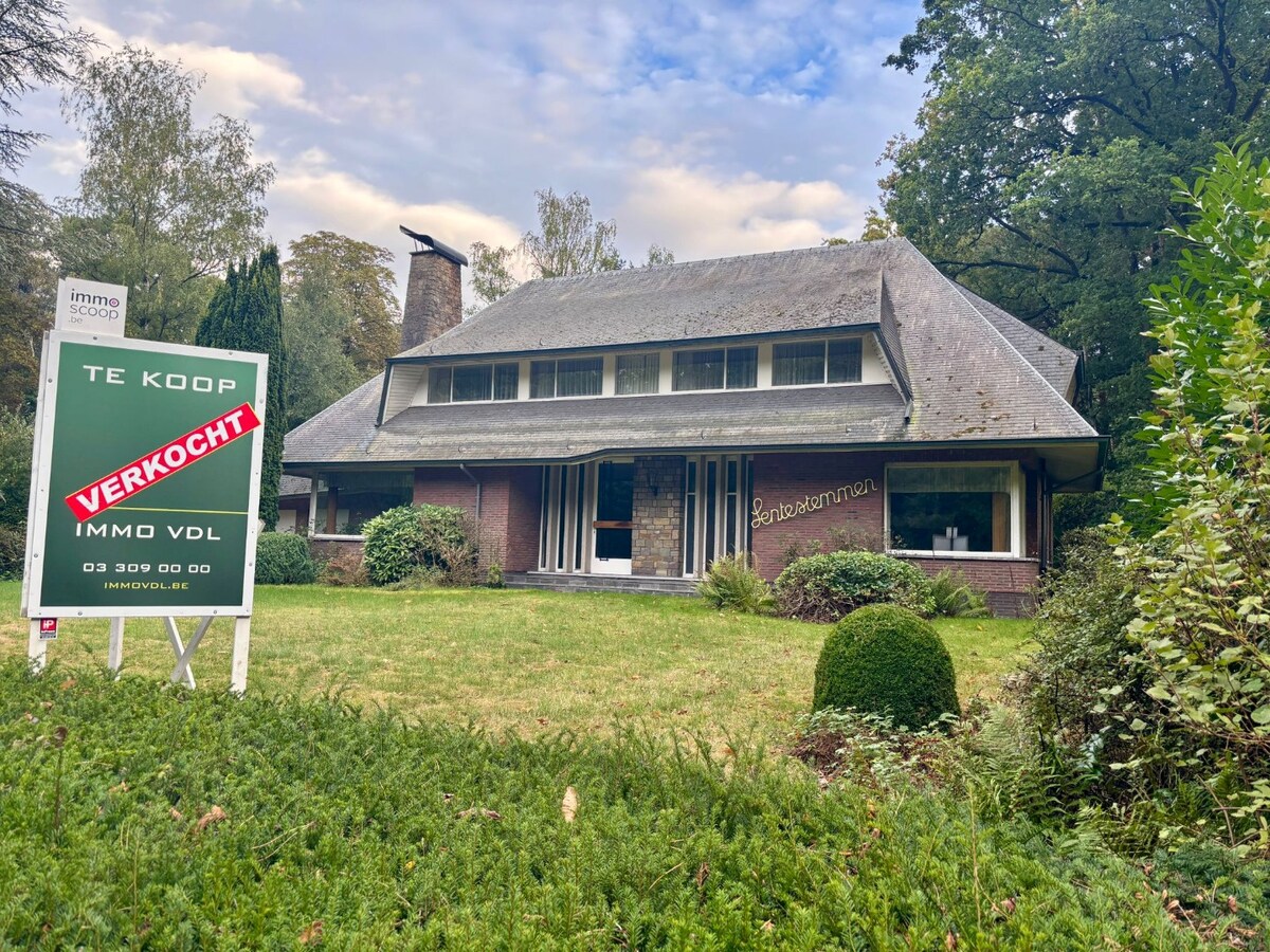 Villa "Lentestemmen" op een perceel van 4.491 m² te Schilde 
