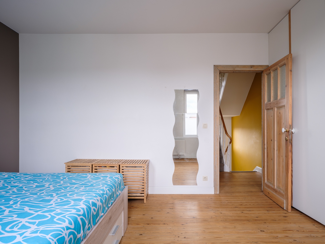 Volledig afgewerkte woning met grote tuin op toplocatie! 