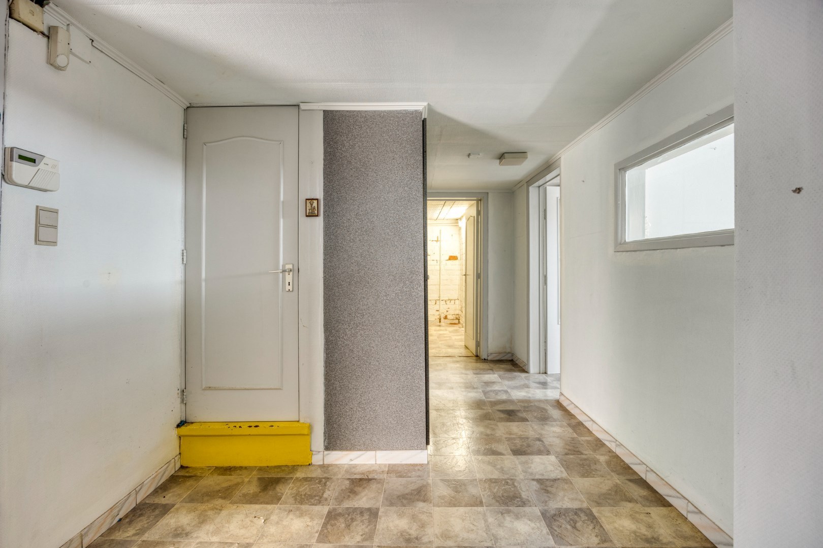 BUNGALOW – 2/4 kamers, dubbele garage &amp; kelders – 1650 BEERSEL 