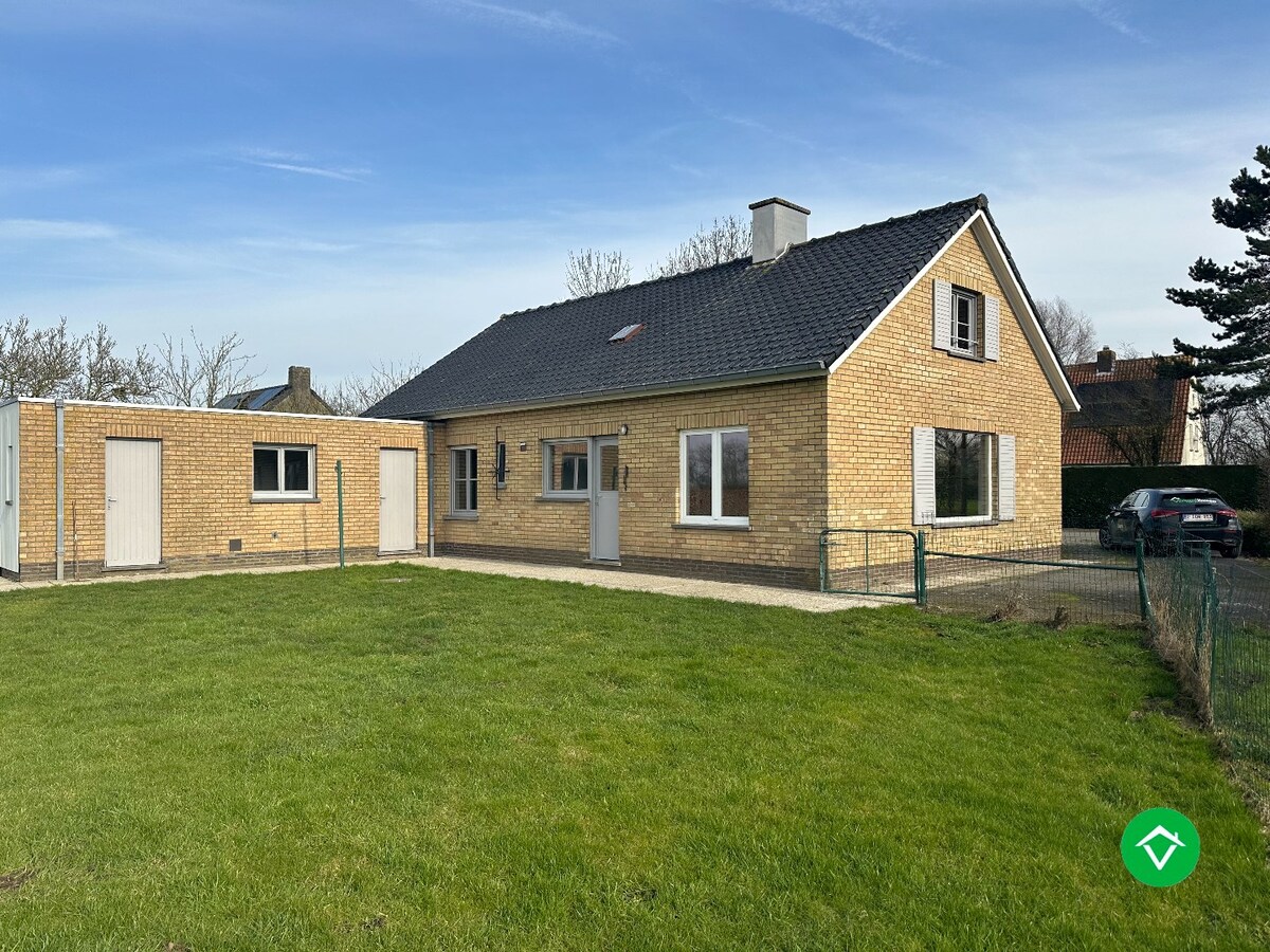 Alleenstaande woning met 2 slaapkamers te Ichtegem 