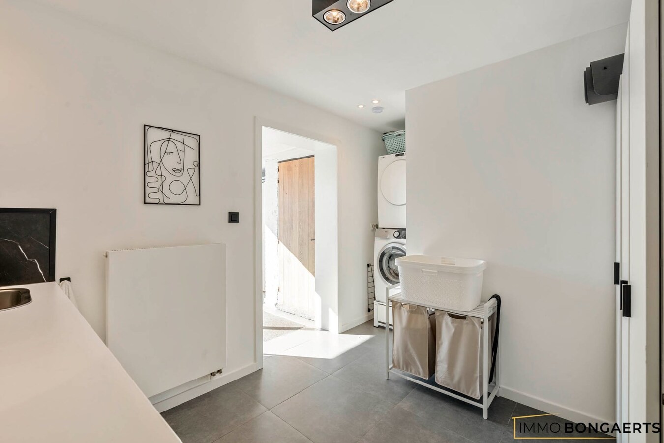 Volledig gerenoveerde woning met 4 slaapkamers 