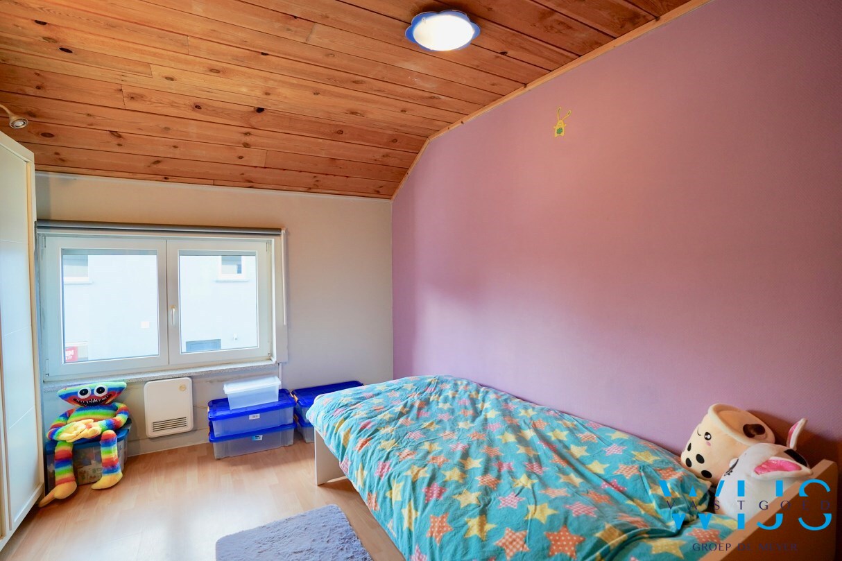 Instapklaar woonhuis op 17.400 m² grond te ASSENEDE ! 