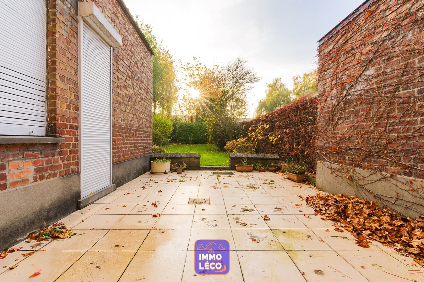 Maison Bourgeoise avec jardin et double garage, en face du Parc ! 