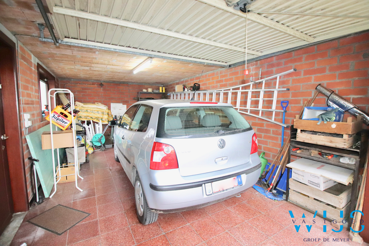 Ruime gezinswoning met 5 slaapkamers &amp; ZUIDgerichte tuin te Zelzate! 