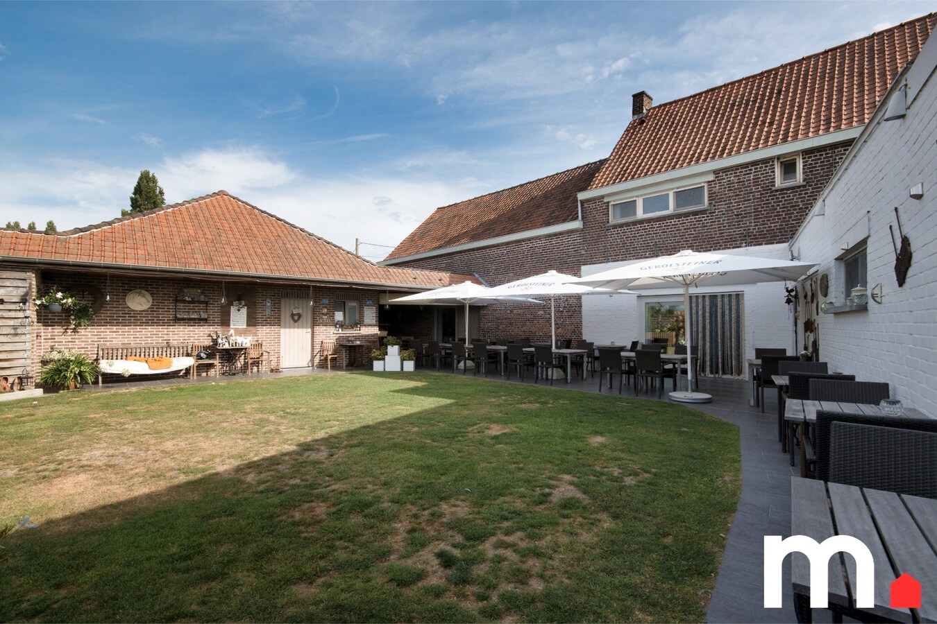 Authentiek commercieel pand met woonst in Gottem te koop ! 