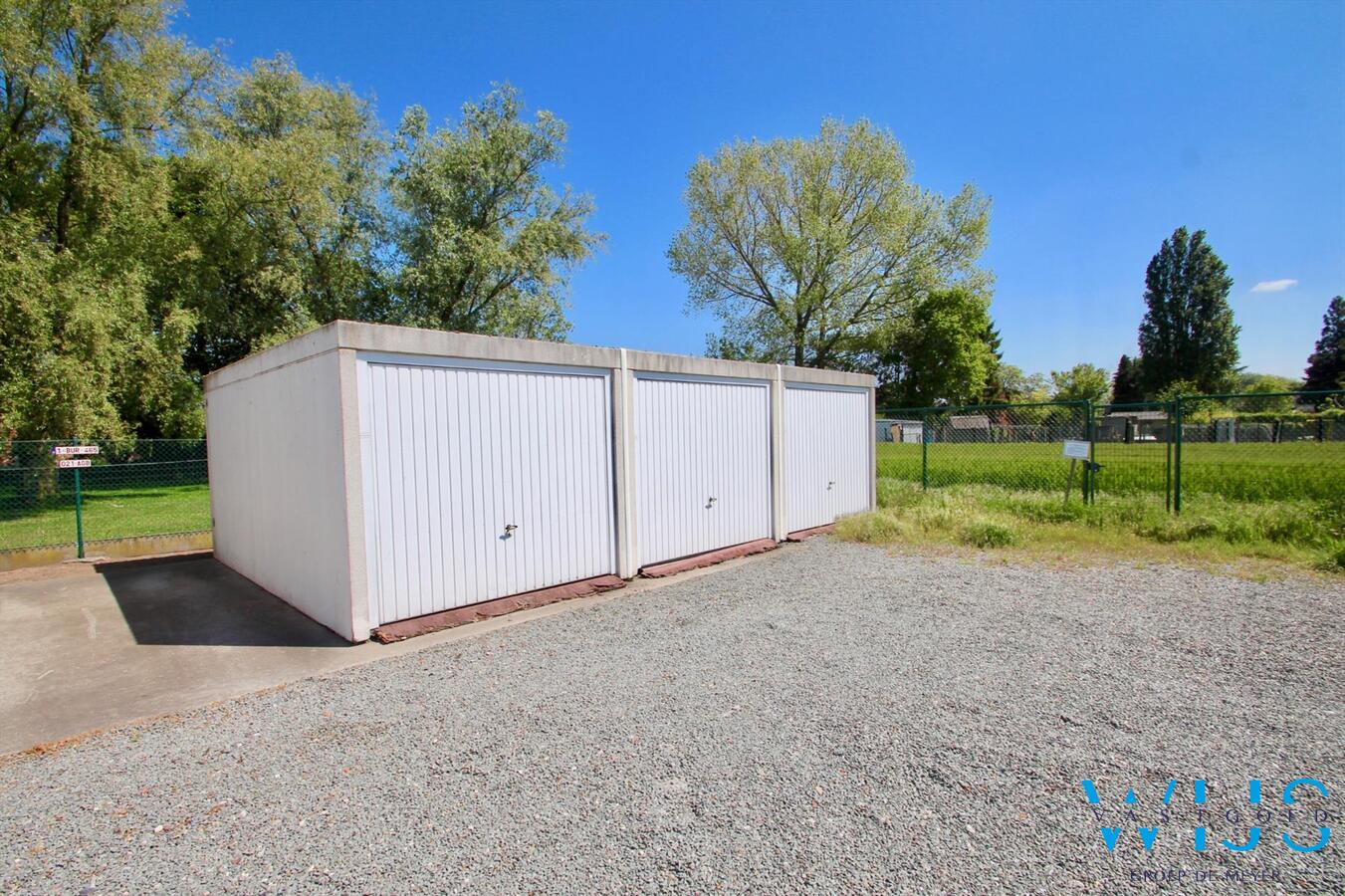 Gezellige 2 slaapkamerduplex mét garage 