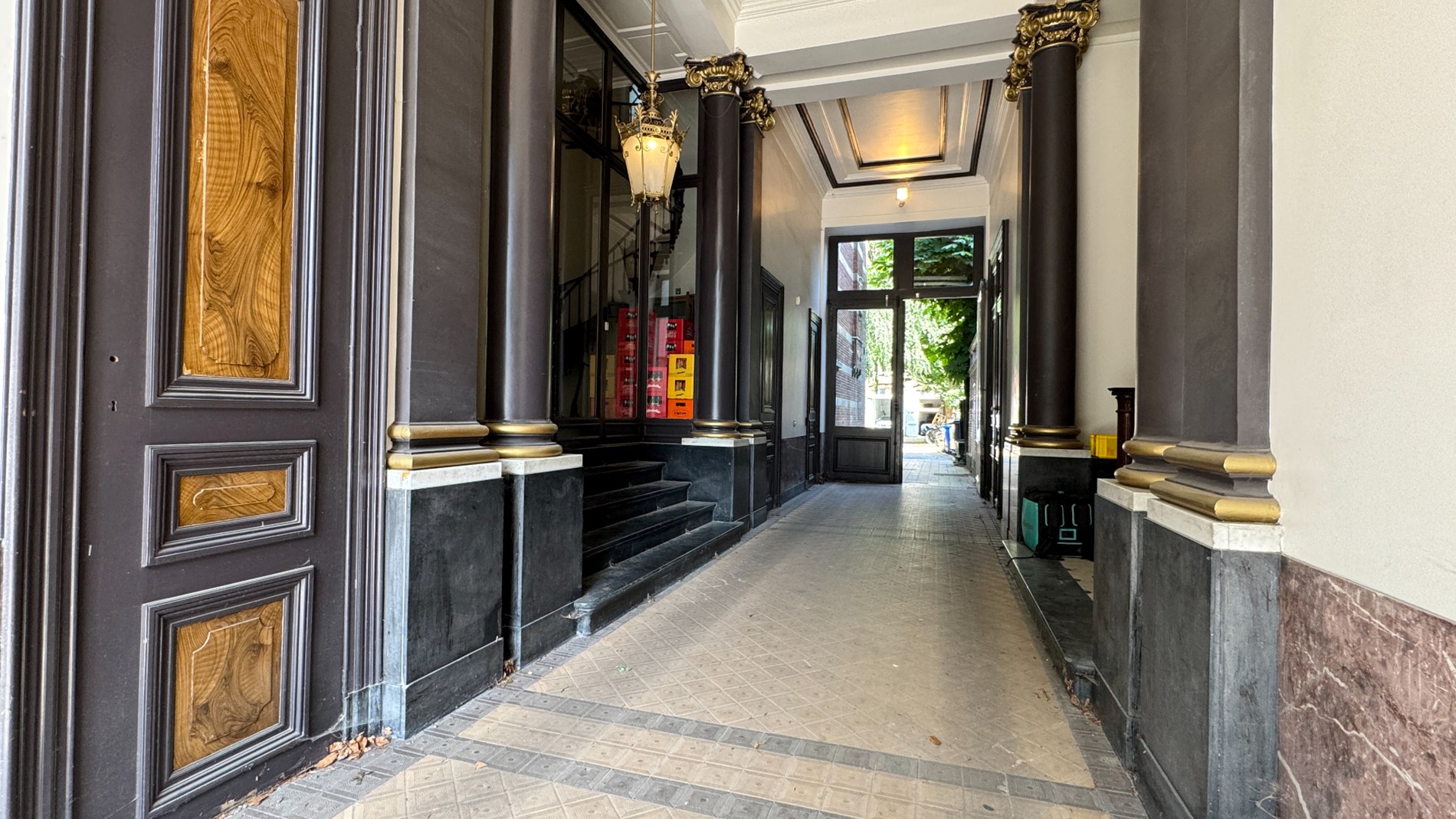 Kantoren te huur in riante herenwoning aan het Zuid in Gent