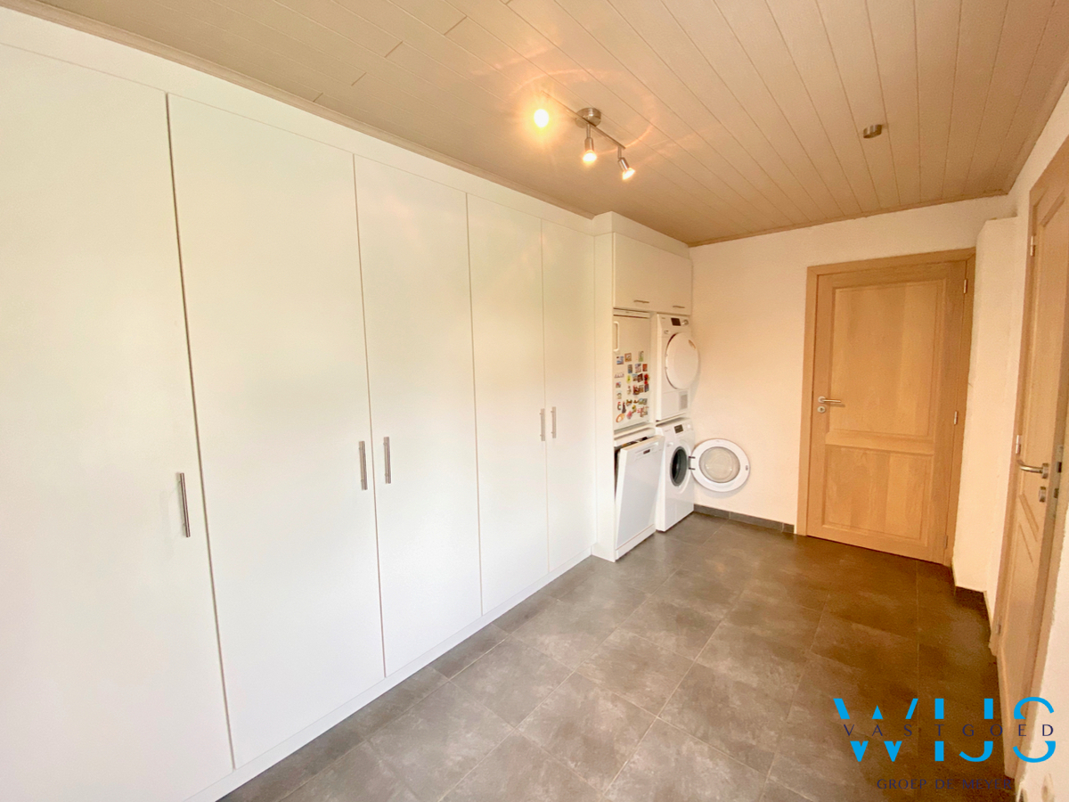 Instapklare gezinswoning met 3 slaapkamers &amp; ruime tuin te Zelzate! 