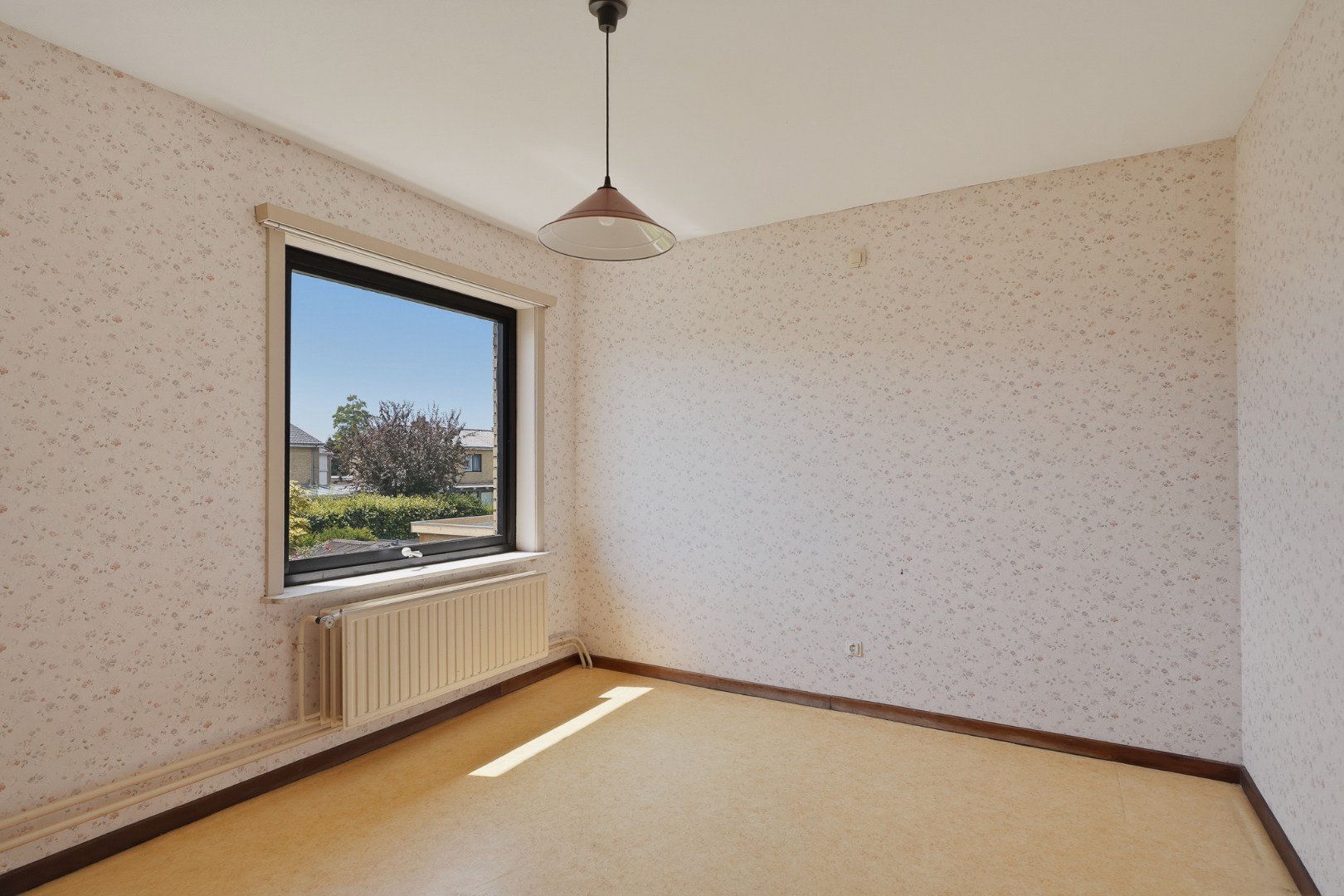 Renovatiewoning met 3 slpks, garage en zonnige tuin 