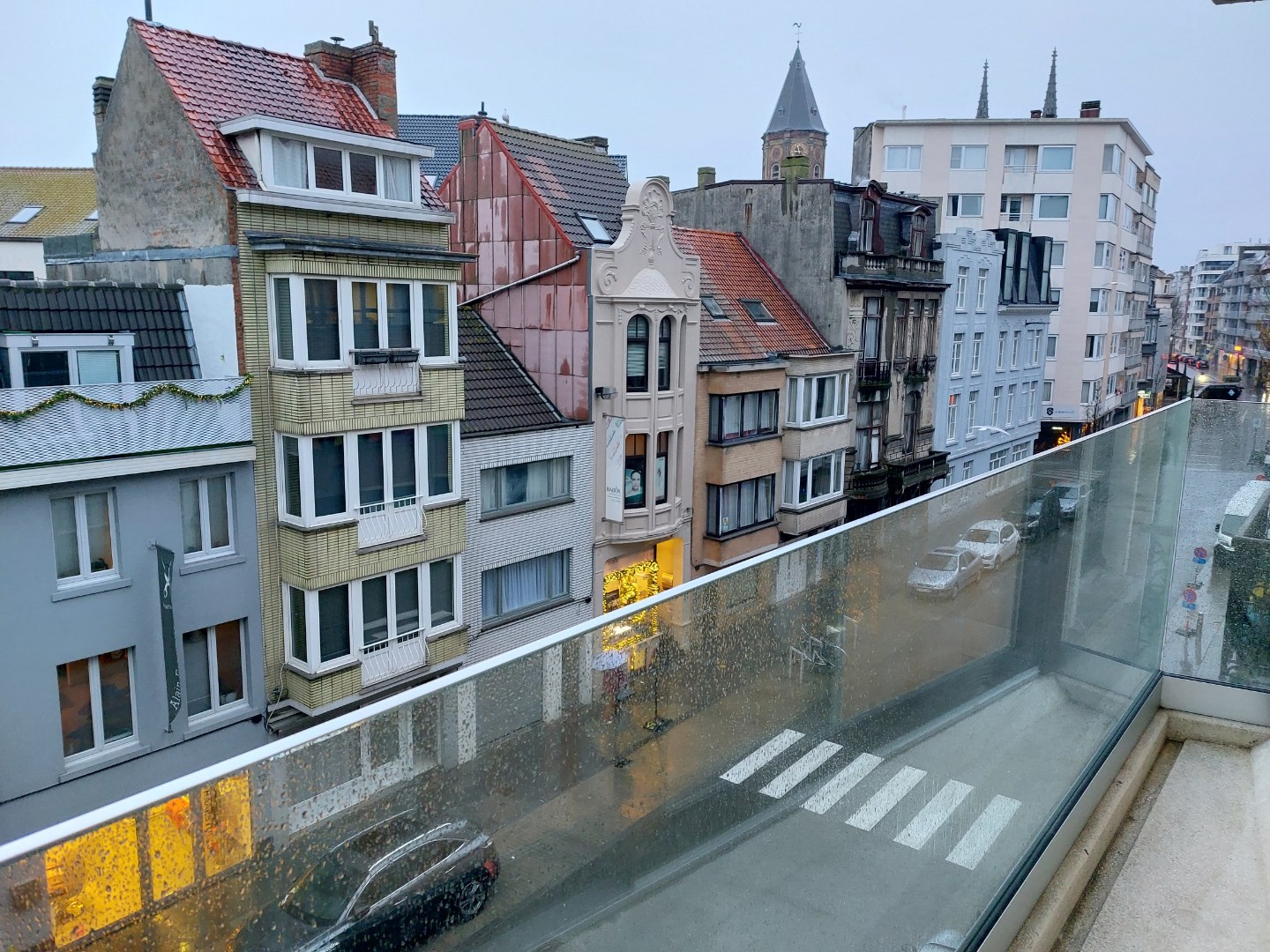 PRACHTIG RECENT APP. GELEGEN JOZEF II STRAAT - TOPLIGGING! 