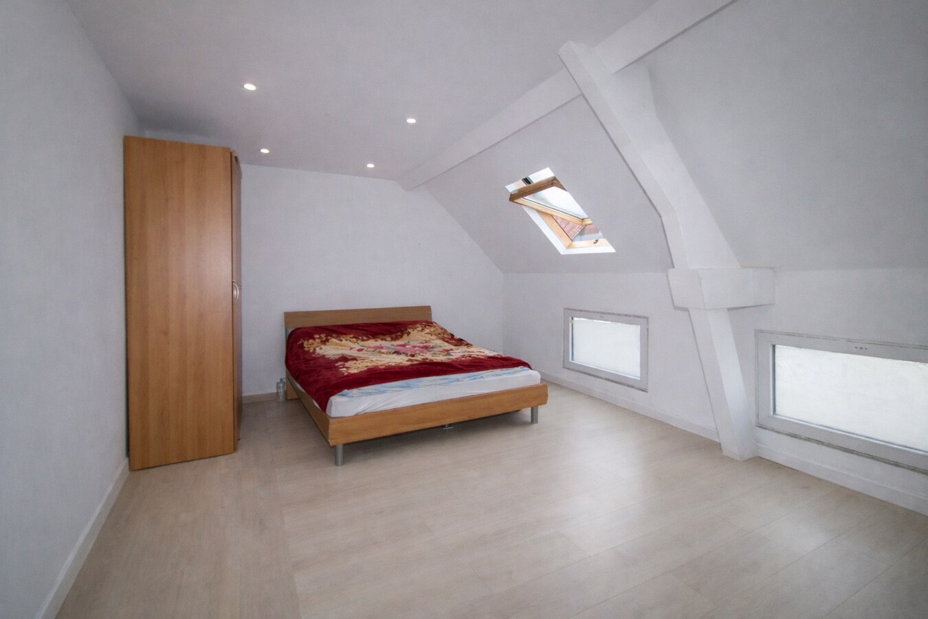 Te koop: Op te frissen woning met energielabel C, twee slaapkamers en tuintje in Hamme! 