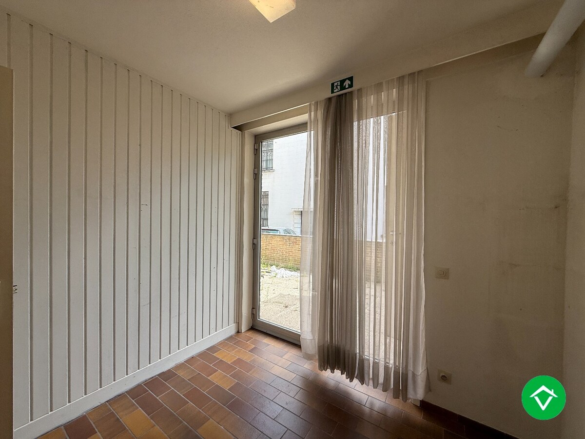 Gelijkvloers appartement met 2 slaapkamers in het centrum van Roeselare 