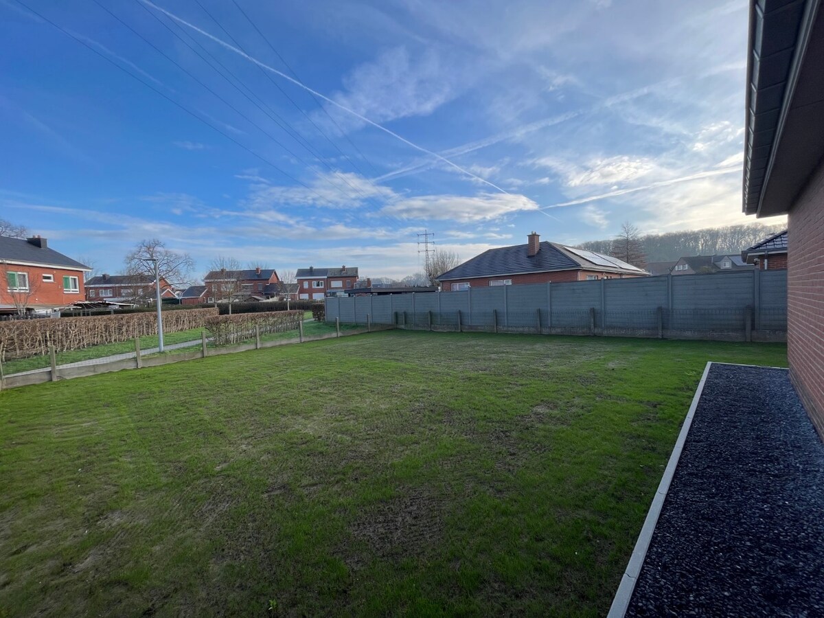 Gerenoveerde Half Open bebouwing 