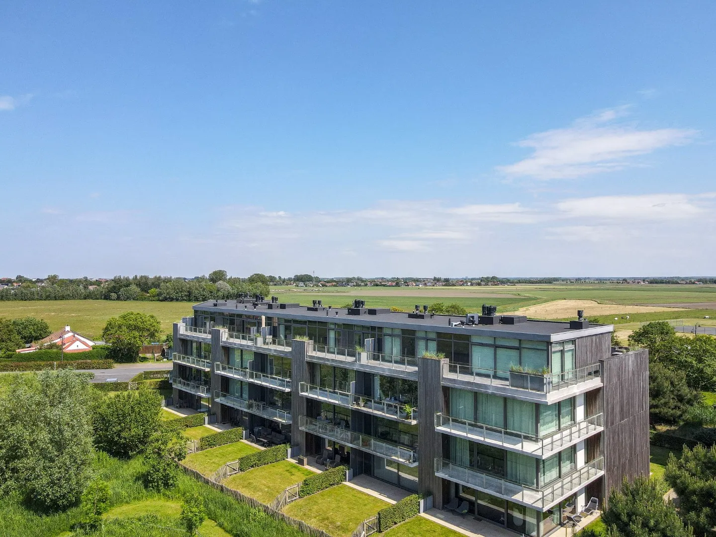 Penthouse met ruime terrassen in De Haan , prachtig uitzicht en op wandelafstand van de Royal Ostend Golf Club, zee, strand, duinen en het centrum!