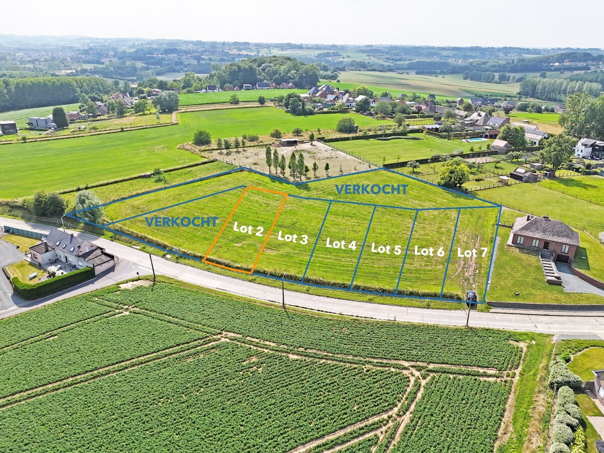 Bouwgrond voor open bebouwing op +/- 8 are te Zottegem 