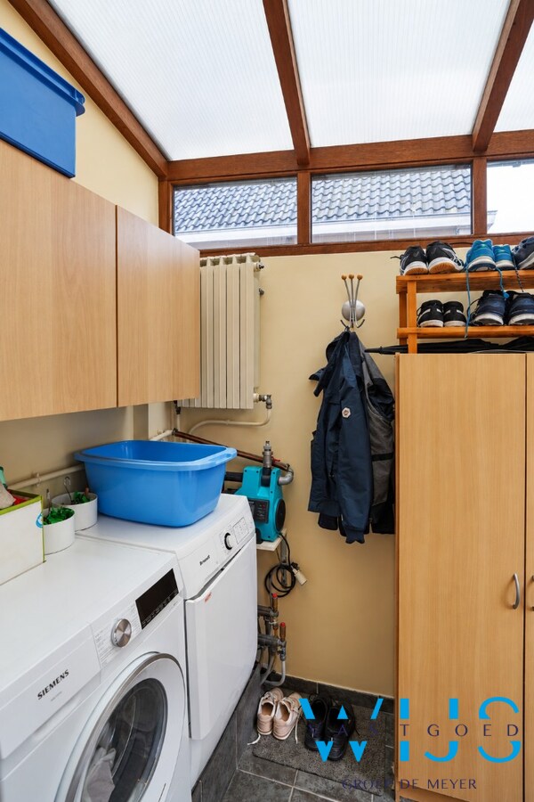 Verzorgde halfopen woning met 4 slaapkamers, tuin en aparte praktijkruimte in Rieme 