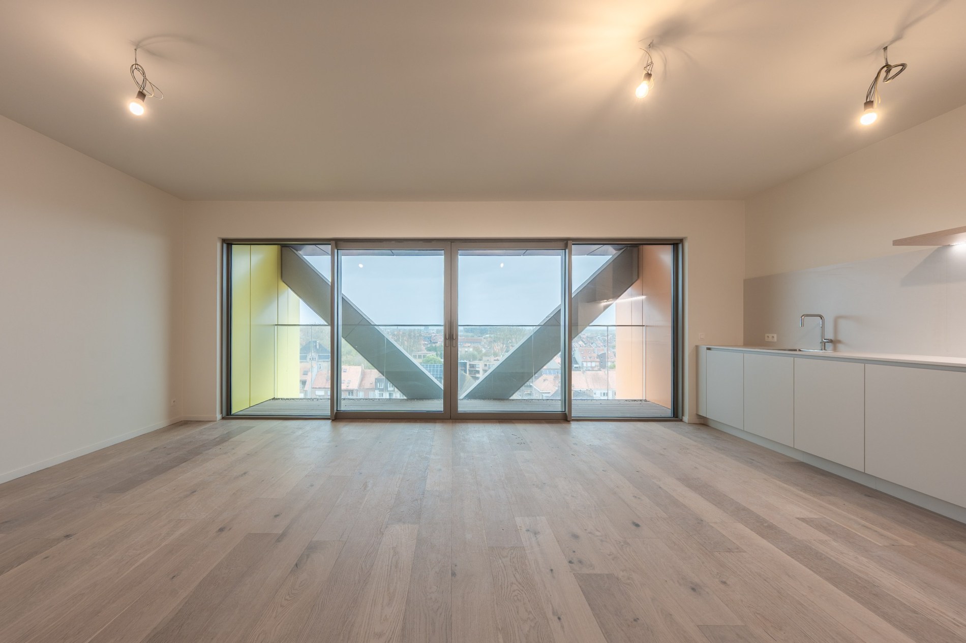 Appartement de 2 pièces situé au centre à la Rés. Hoost: Journée portes ouvertes le dimanche 04/01 (14h à 17h) 