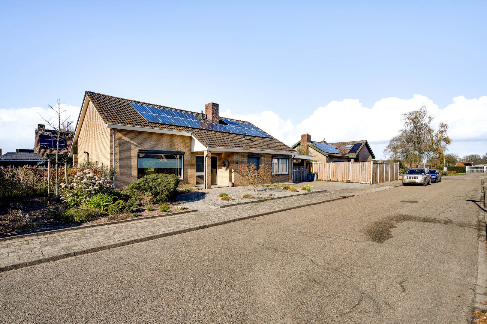 Semi-bungalow te koop in Hunsel